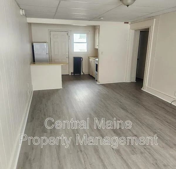 127 Oak St #2 — Photo 1