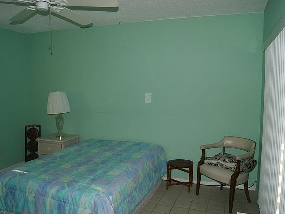 3rd image of 214 NE Faring Avenue
