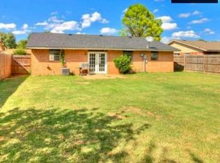 1036 NW 9th St, Moore, OK 73160