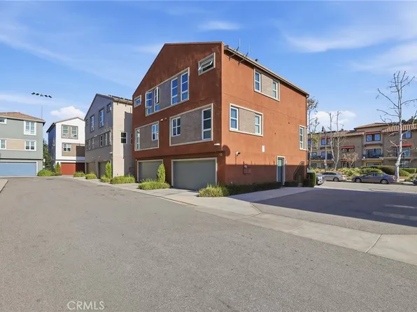 2700 E Chaucer St #13, Los Angeles, CA 90065