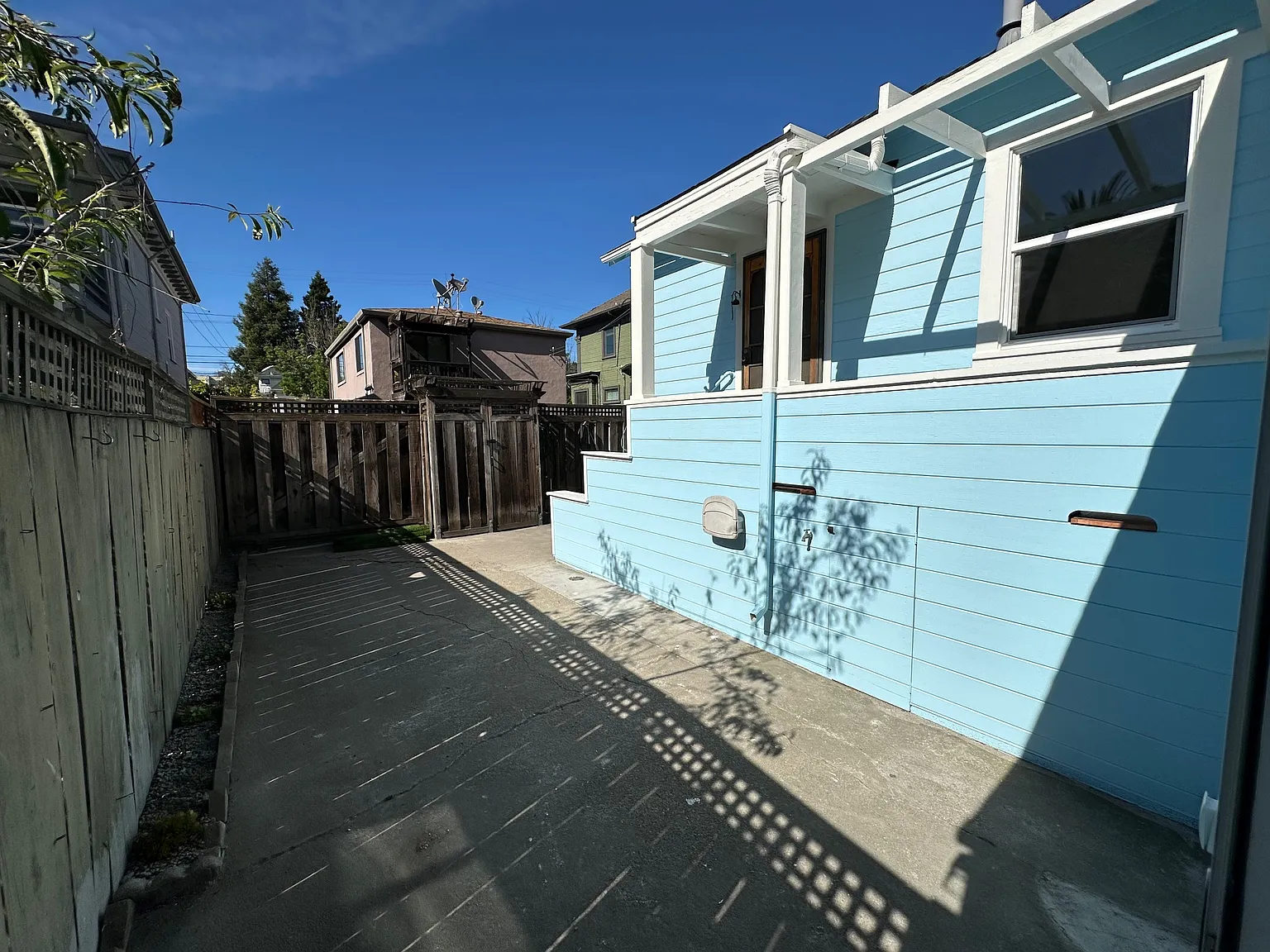 2 bed, 1000 sqft, $3,250 — Photo 3