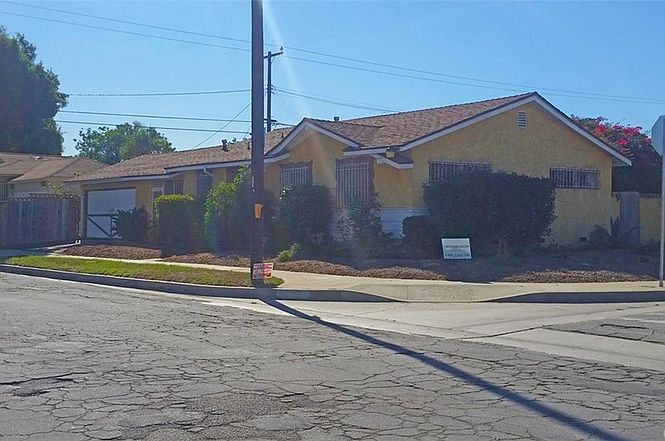 2nd image of 1763 N Parmelee Ave