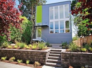 707 N 78th St, Seattle, WA 98103