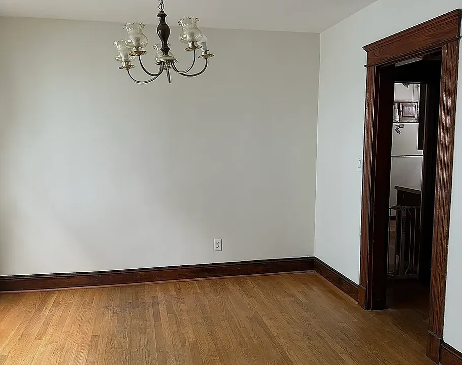 54 Southview St #1