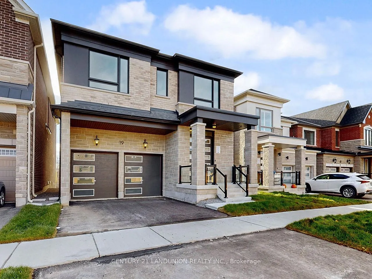 5 bed, $5,000 — Photo 2