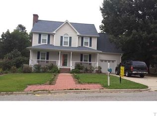 3 Woodsdale Dr, Smithfield, NC 27577
