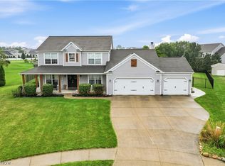 12530 Lineage Cir NW, Uniontown, OH 44685