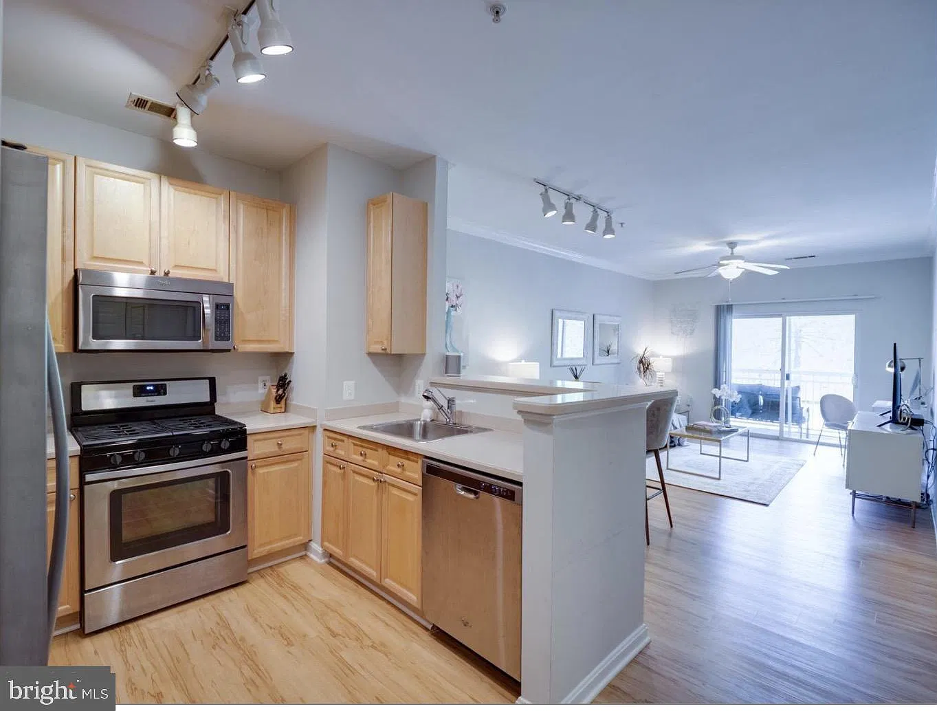 Acadia Condo — Photo 3