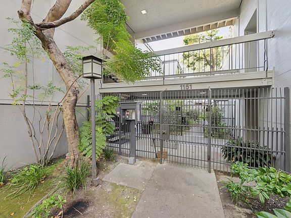 4th image of 1151 Compass Ln APT 204