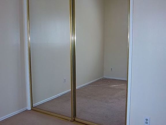 4th image of 555 Evergreen St APT 9