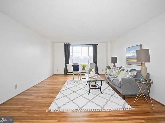 4th image of 1101 Saint Paul St Unit 608