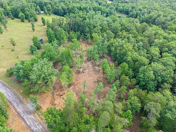 2nd image of 3741 Knob Creek Trl