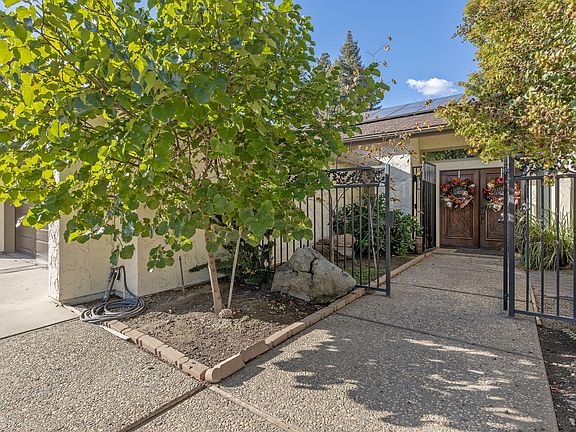 4th image of 3728 W Nicholas Avenue