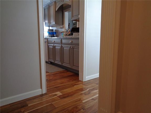 5th image of 8556 Sunningdale Blvd