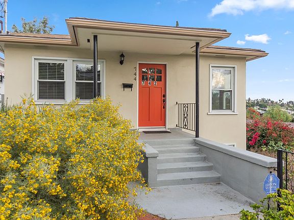 3rd image of 744 Onarga Ave