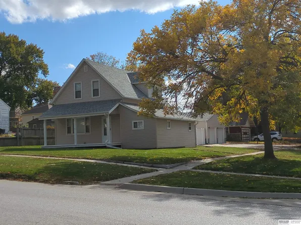 107 E 12th St, Wahoo, NE 68066