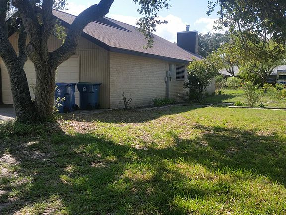 3rd image of 1210 E Tern Ln