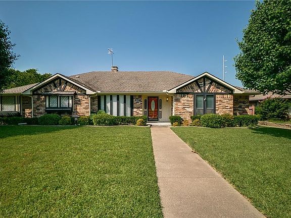 2nd image of 2605 Club Meadow Dr