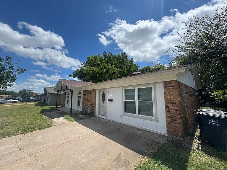 5637 Comer Dr — Photo 11