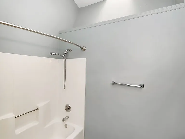 127 Sterling Ct — Photo 17