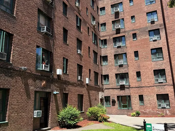 18 Metropolitan Oval #1C, Bronx, NY 10462