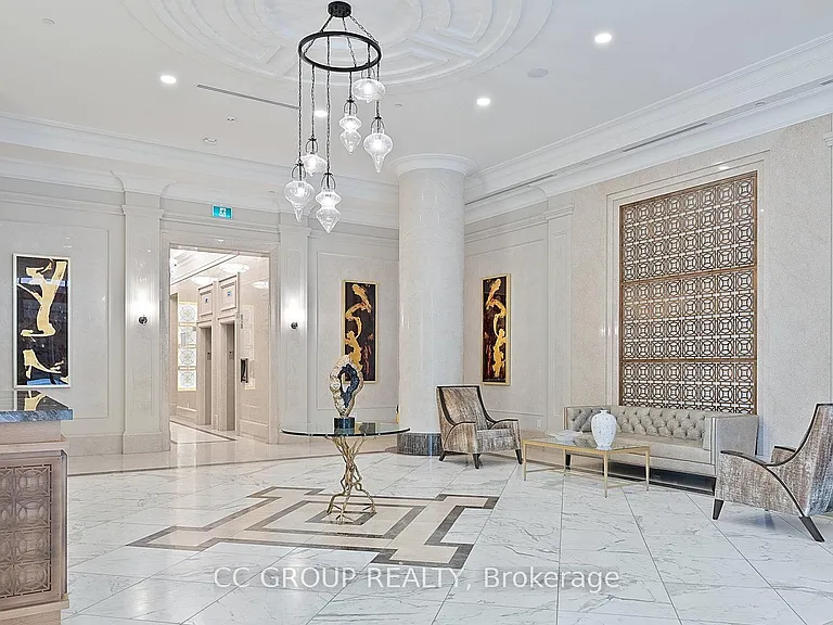 36 Elm Dr W #1703 — Photo 2