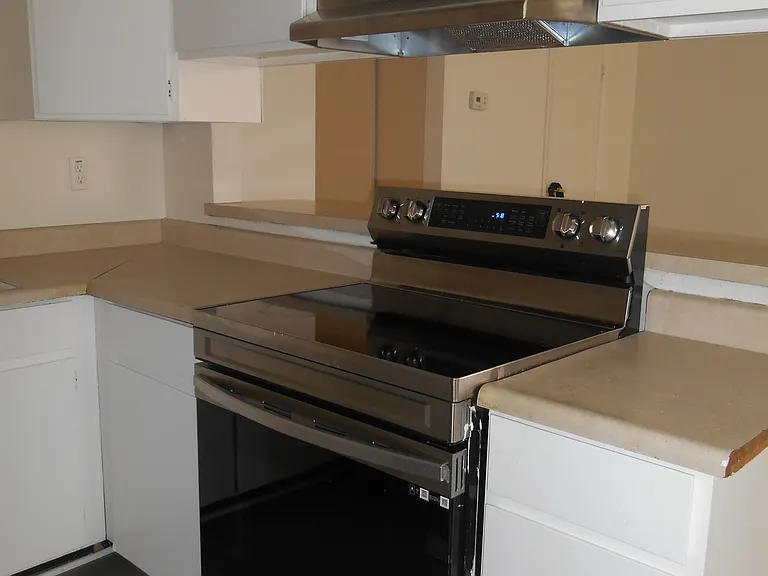 473 Rexford Dr #2 — Photo 6