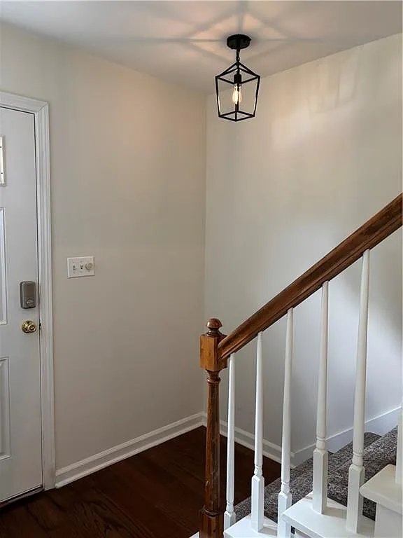 2 bed, 2.5 bath, 1292 sqft, $1,850 — Photo 3