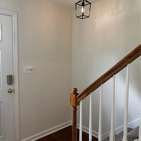 4824 Jenny Dr — Photo 3