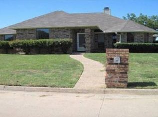 623 Ruth Dr, Kennedale, TX 76060