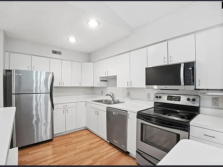 3029 Stratford Ct #164 — Photo 5