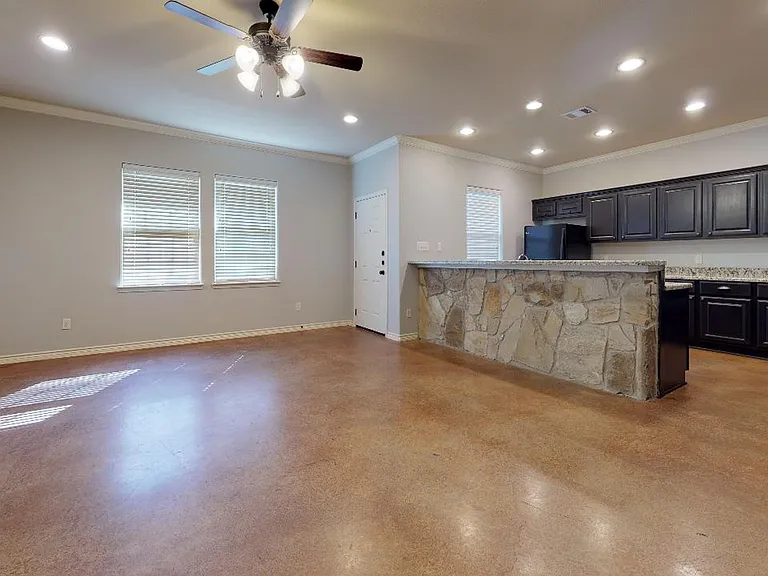203 Capps Dr — Photo 4