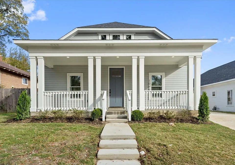 1068 Bruce St