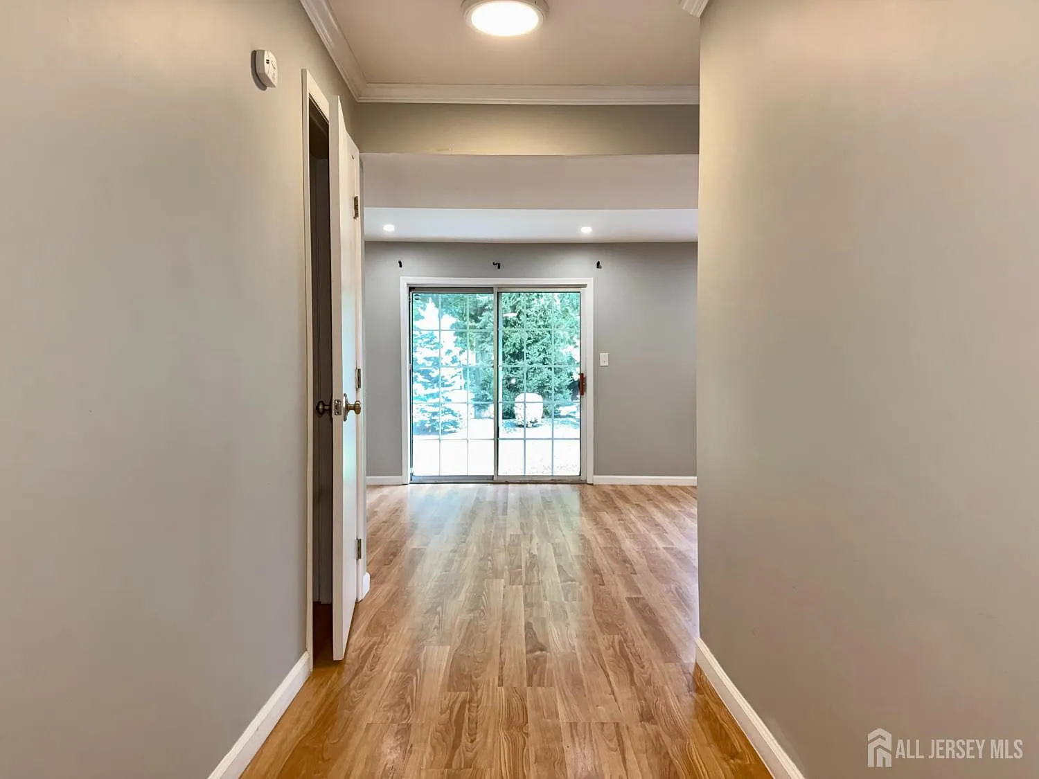 2 bed, 2.0 bath, 1157 sqft, $2,970 — Photo 4