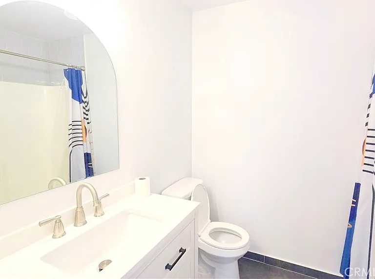 1368 N Balboa Ave — Photo 13