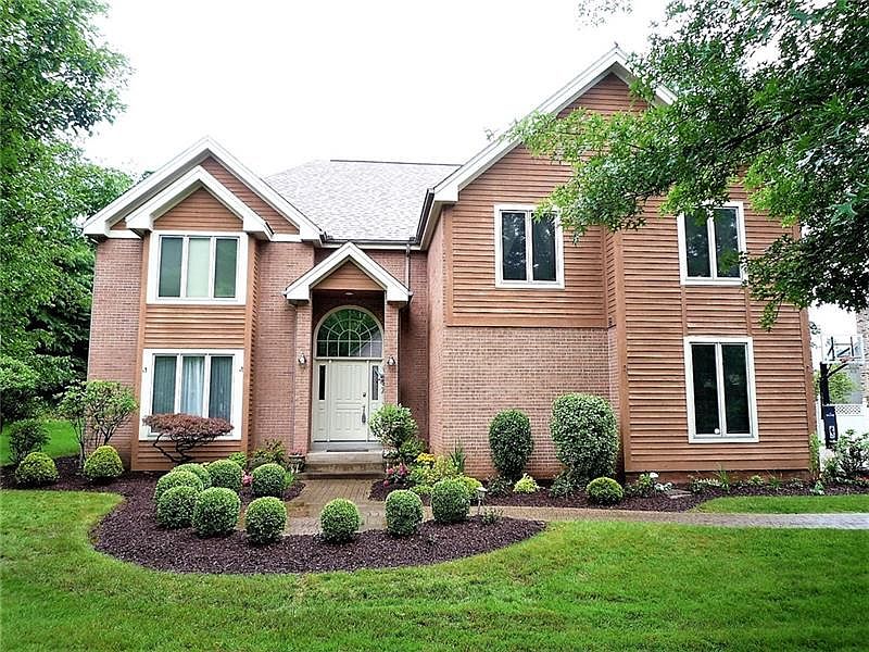 1st image of 100 Bel Aire Dr