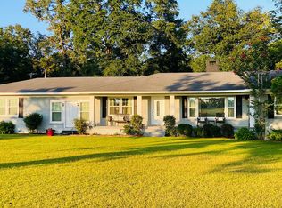 32 Cammack Dr, Grove Hill, AL 36451