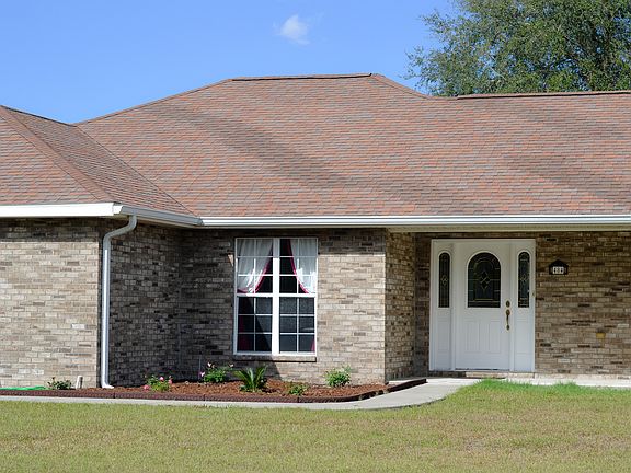 2nd image of 484 SW Phillips Cir