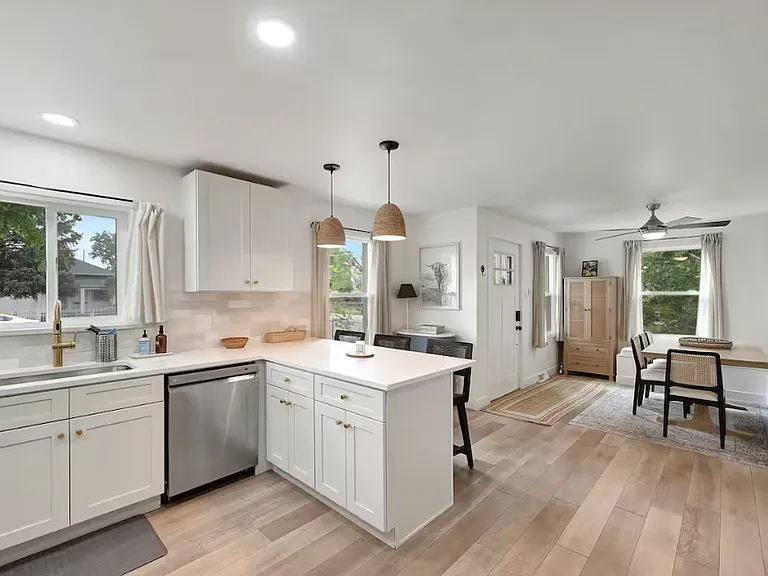 1021 Hazel Ct — Photo 12