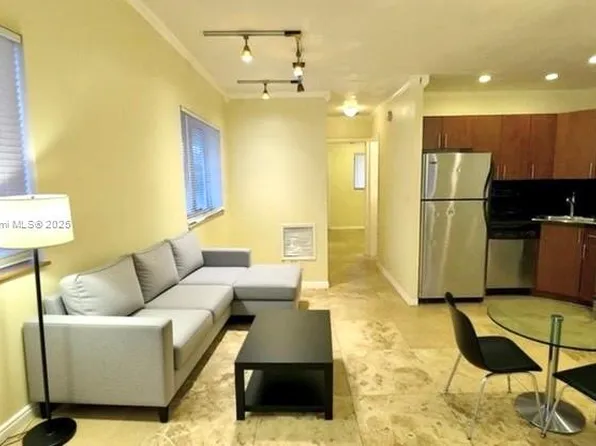 1856 NE 46th St APT F8, Fort Lauderdale, FL 33308