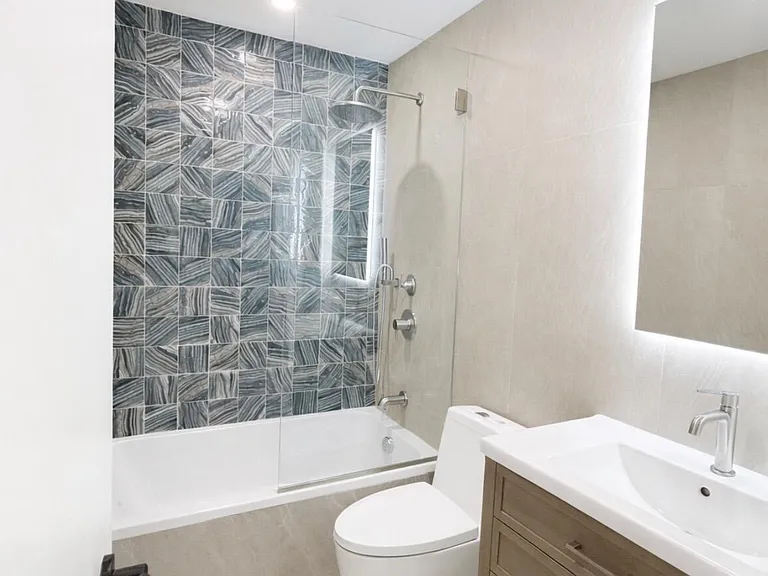 20 Roslyn Dr — Photo 12