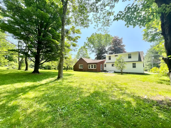 36 Plumtree Rd, Sunderland, MA 01375