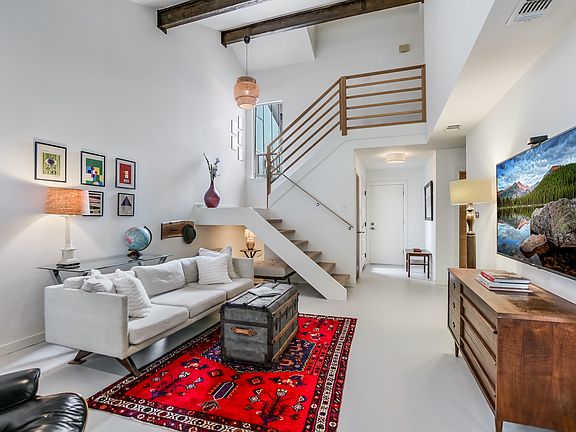 3rd image of 1035 Verbena Dr #1144R