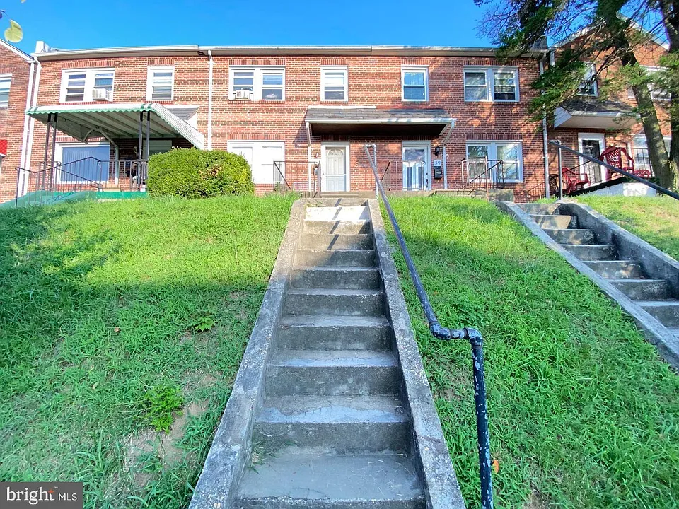 41 N Kossuth St