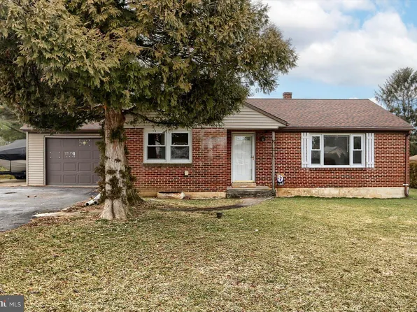 26 Carlton Ave, Carlisle, PA 17013