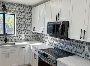 170 W 58th St, Hialeah, FL 33012