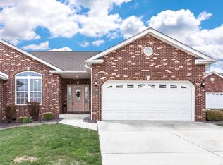 127 Briar Rdg, Maryville, IL 62062