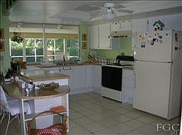 3rd image of 1576 Manchester Blvd