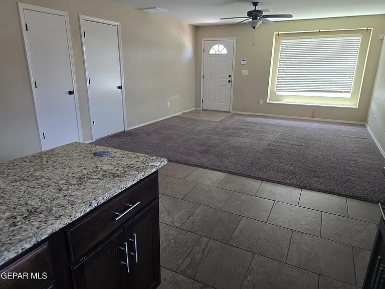 808 Ballard Shapleigh Pl — Photo 6