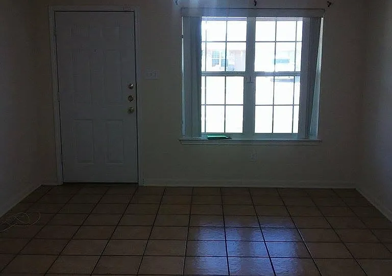 Conner Ct — Photo 2